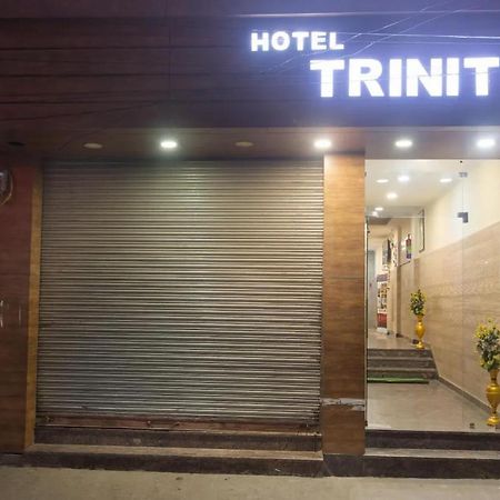 Trimrooms Trinity Katra ภายนอก รูปภาพ